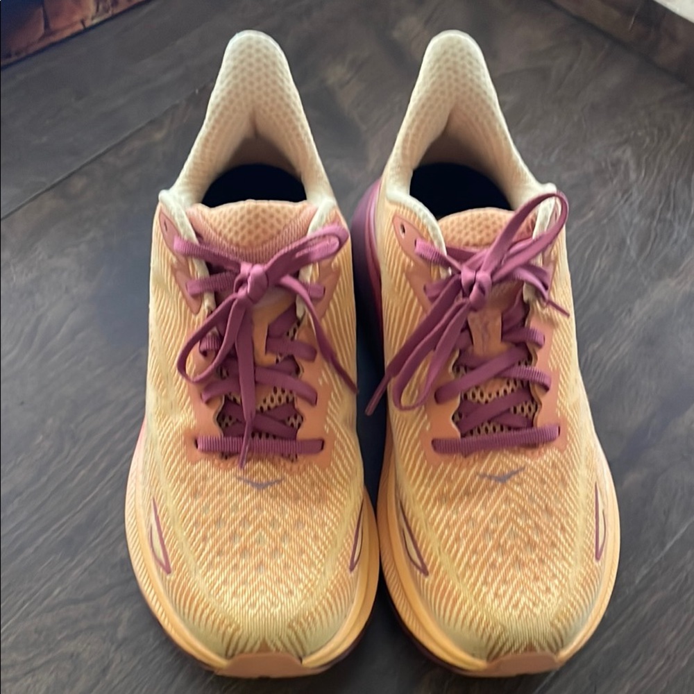 Hoka Vibrant Orange and Purple Running Shoes size 9 woman’s. Clifton 9